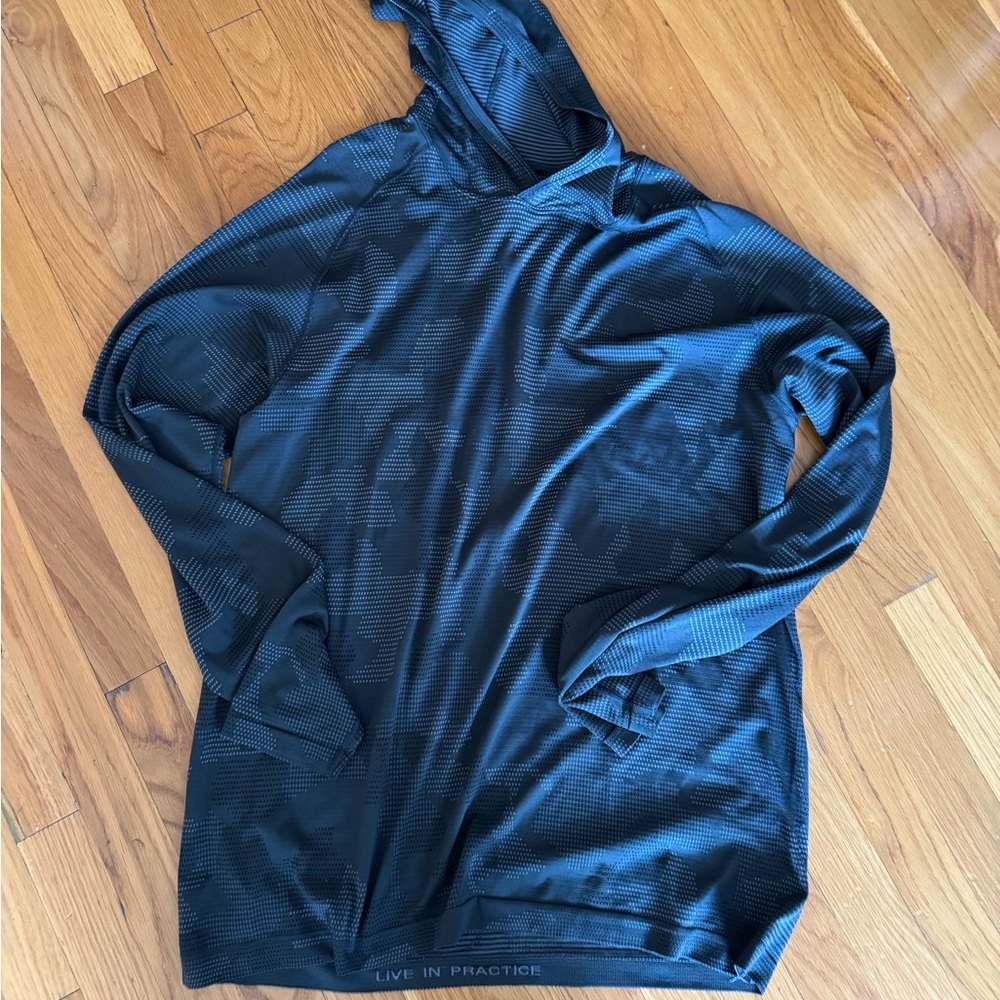 Lululemon hooded long sleeve